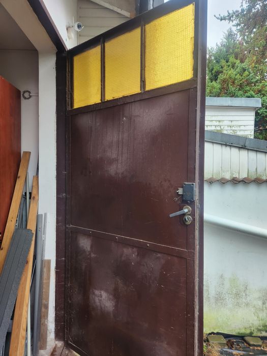 Brama garażowa Solidna Metalowo- Drewniana