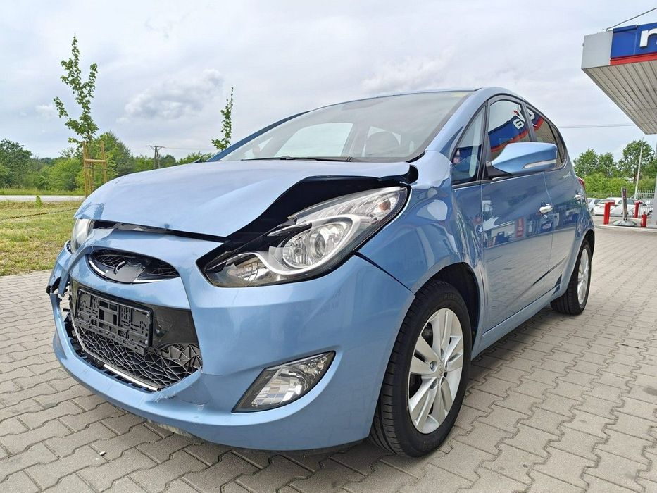 Hyundai ix20 Lekko uszkodzony Pali Jeździ