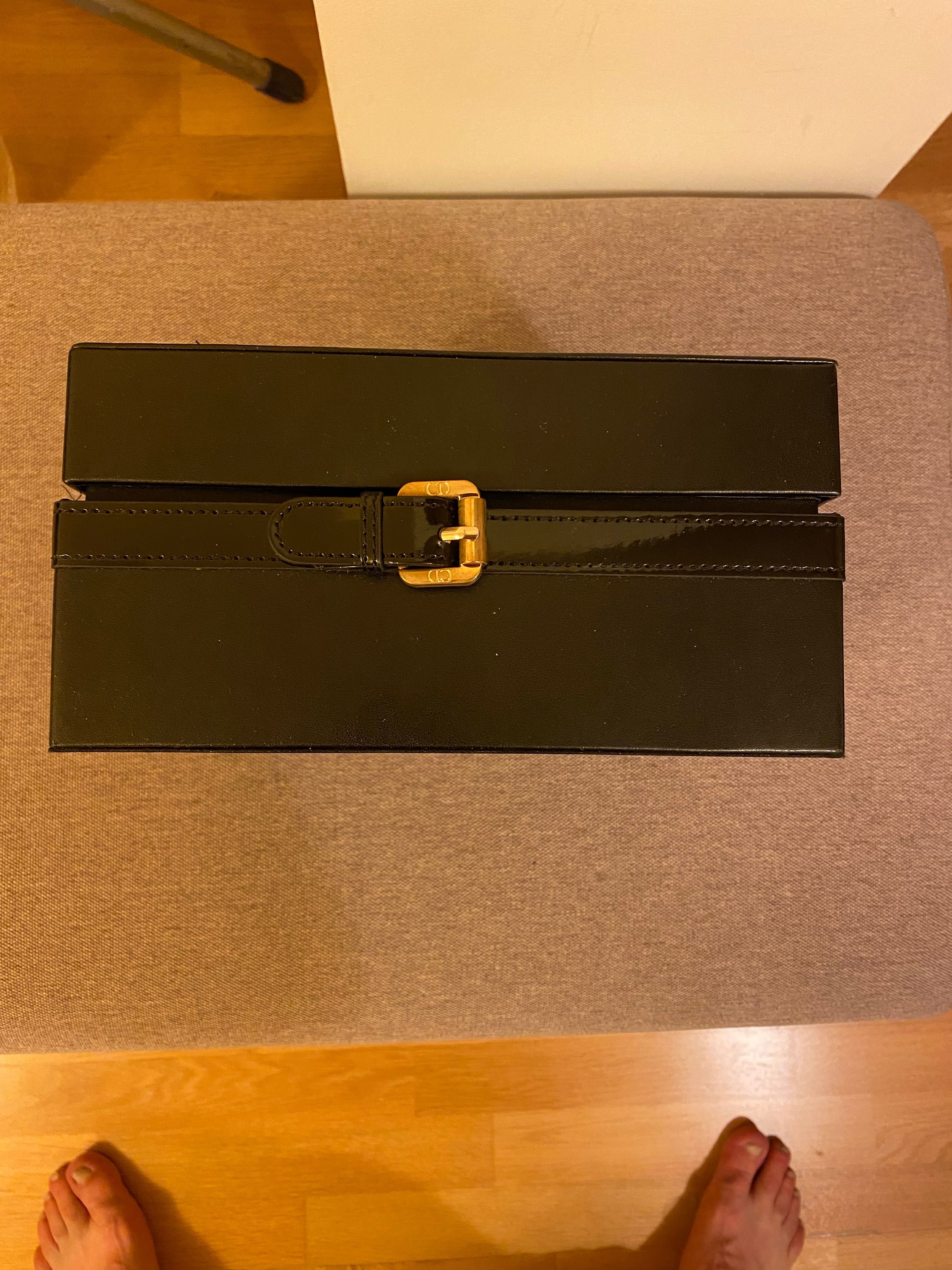 Коробка для косметики Dior