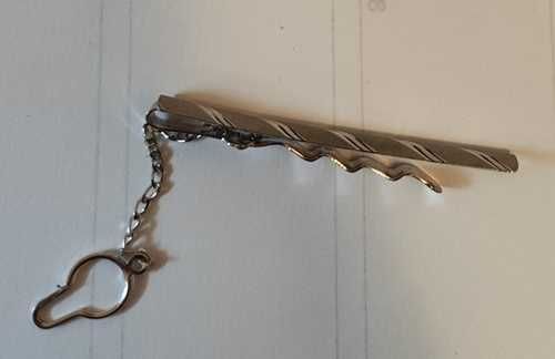 alfinete de gravata em prata