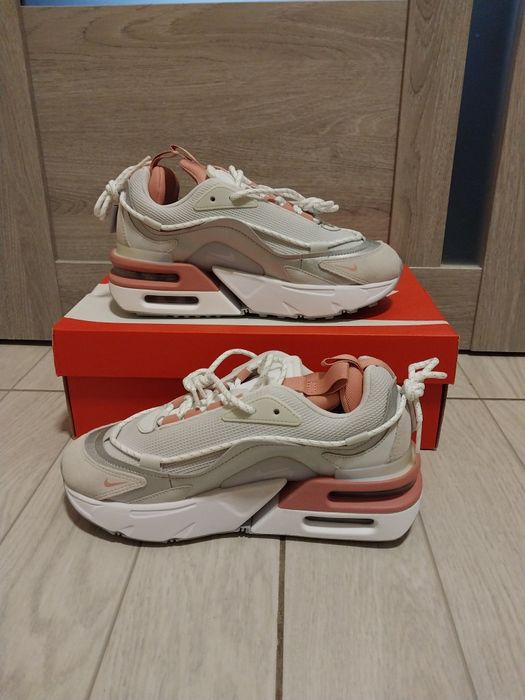 Жіночі кросівки Nike Air Max Furyosa