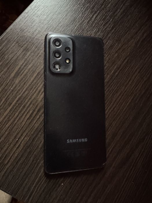 Самсунг A33 5G.