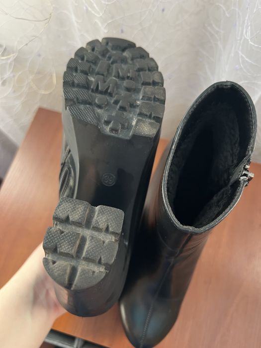 Ботинки жіночі зима , осінь