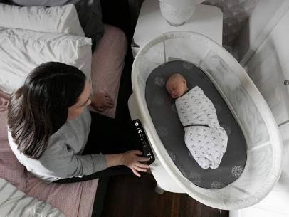 mamaRoo bassinet