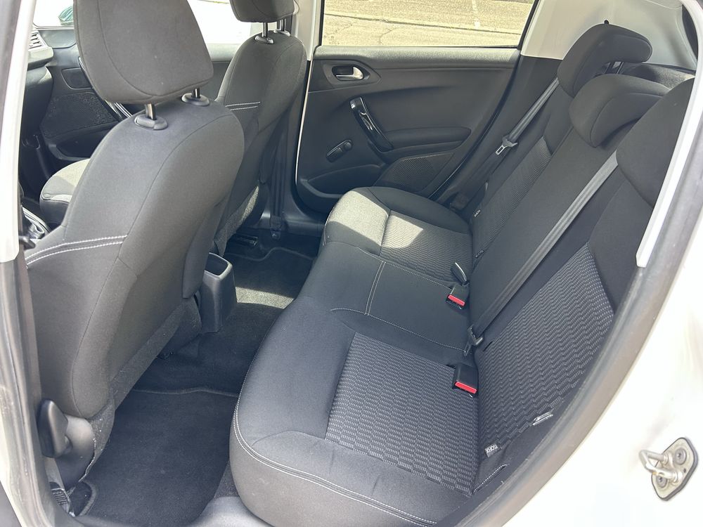 Peugeot 208 Style 1.2