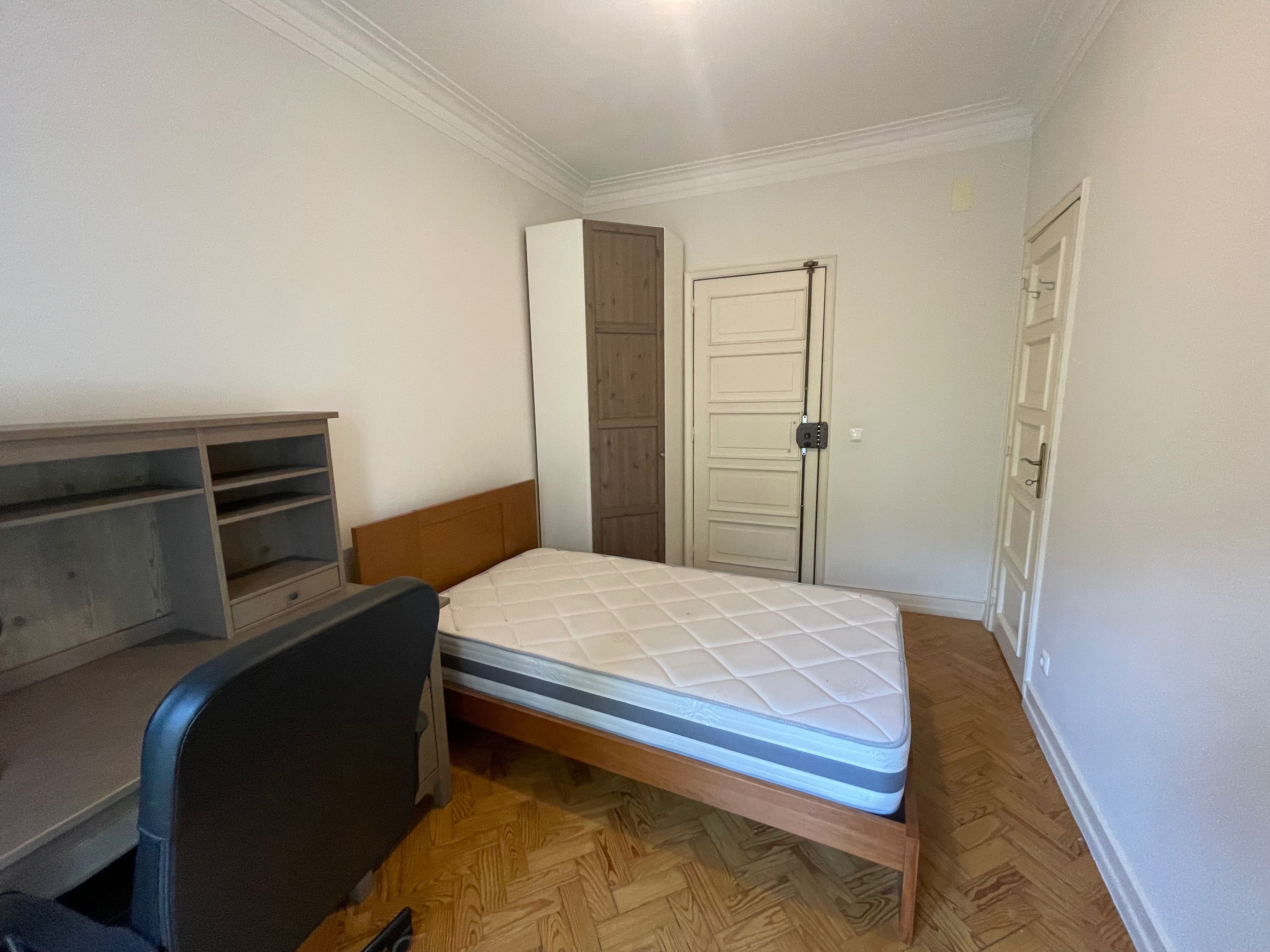 Apartamento T3 em Benfica