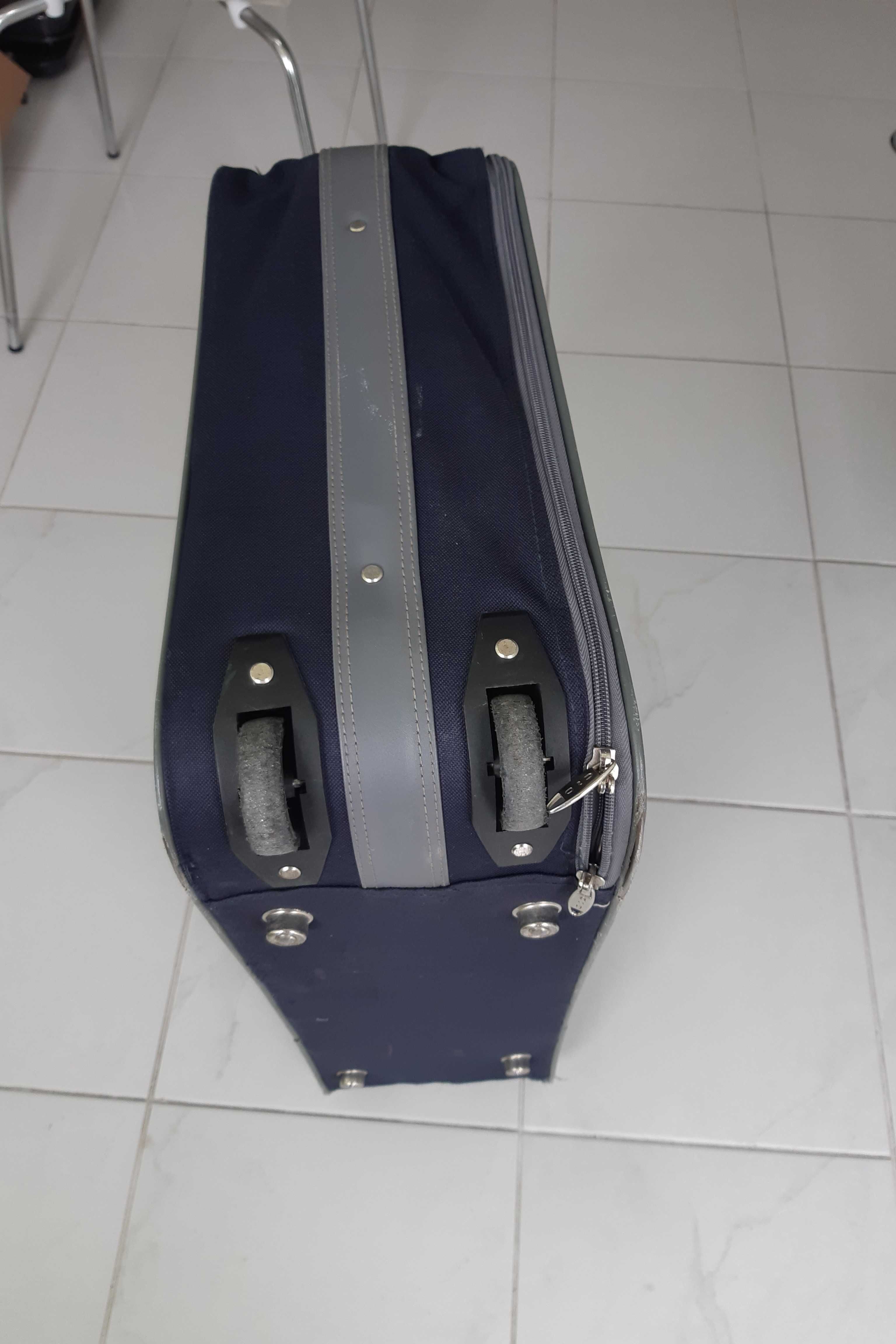 Magnífica mala de viagem