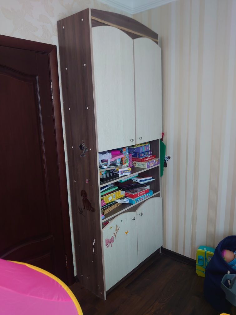 Продам шкаф очень практичный