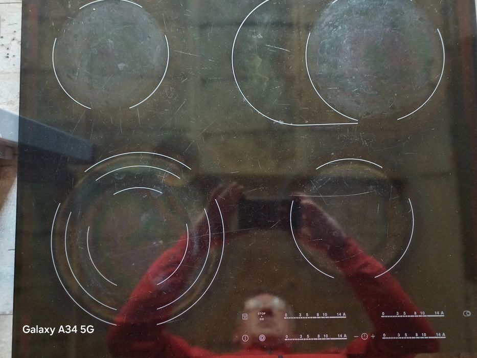 Wyciag kuchenny podszafkowy