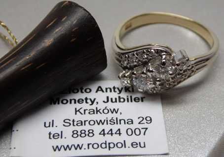 Złoty dwukolorowy pierścionek z diamentami 0,50 ct. R.14