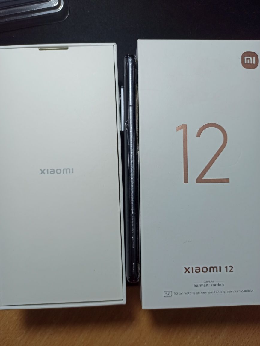 Продам флагман Xiaomi 12 6/128