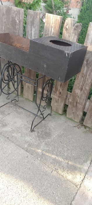 мангал зроблений на совість можна жарити і варити бограч