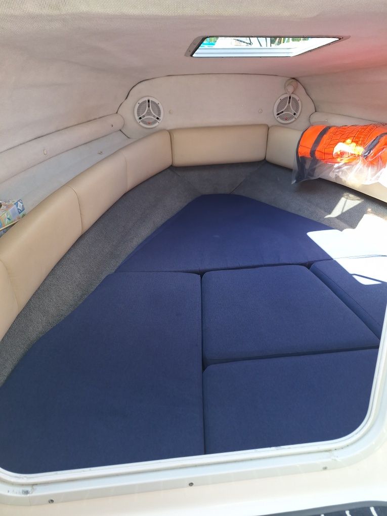 Łódź kabinowa Chaparral 215 SSI stan BDB zadbana Volvo Penta 4.3