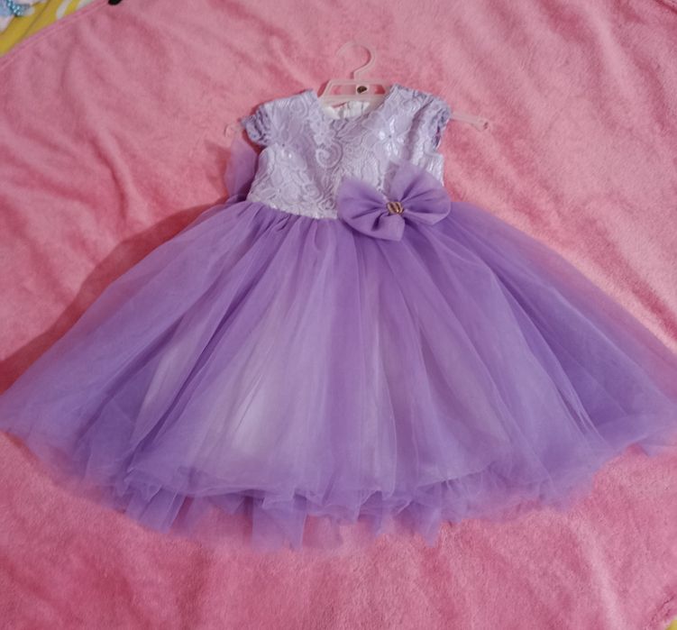 Сукня для дівчинки