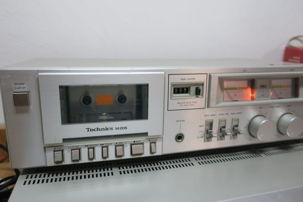 Technics M205 deck