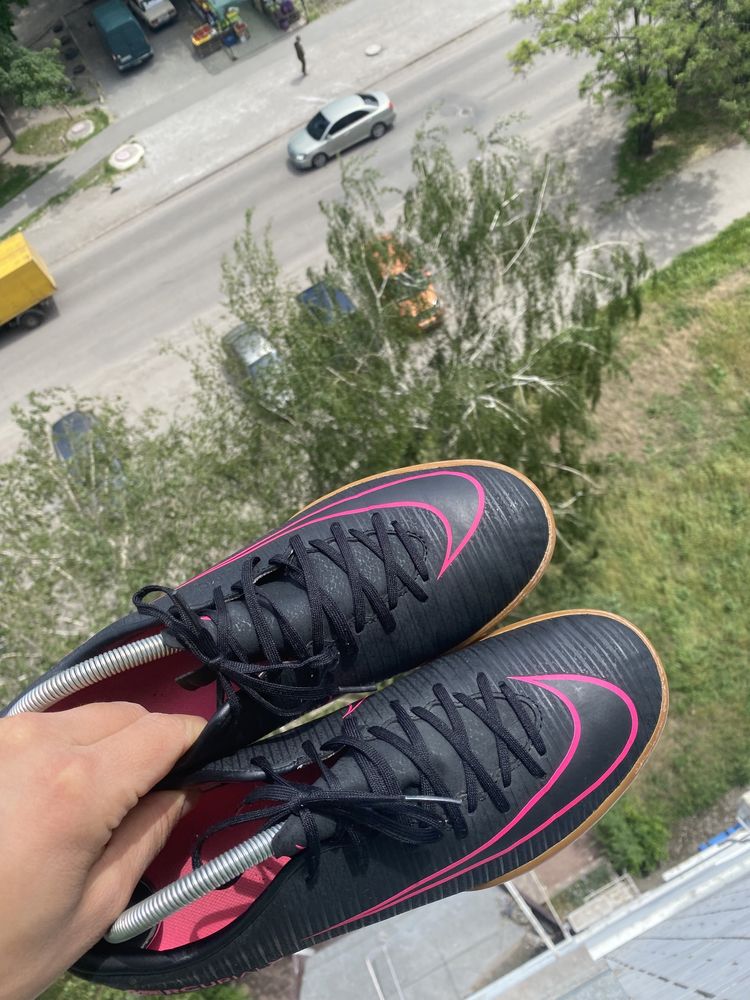 Футзалки Nike Mercurial lunar