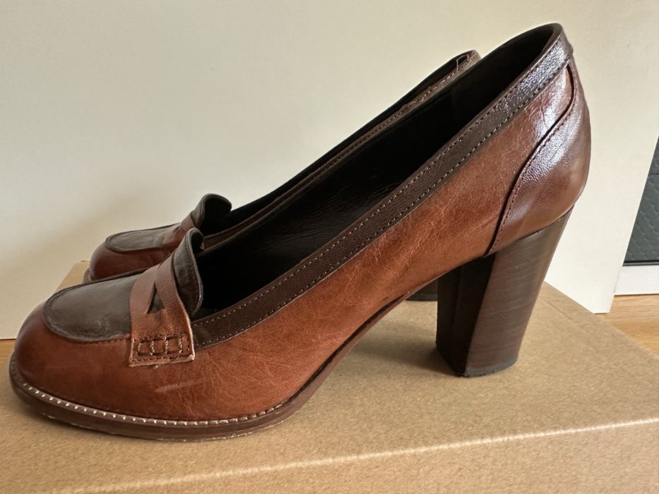 Sapatos de salto alto em pele da bagatt