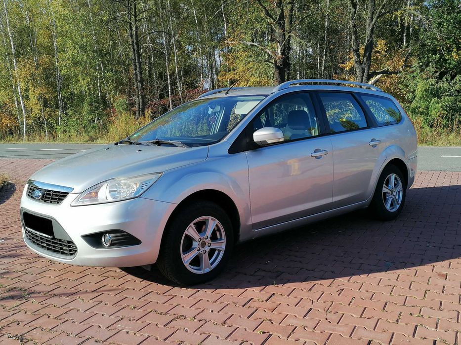 Ford Focus 2010r      1.6 Benzyna 100 KM
