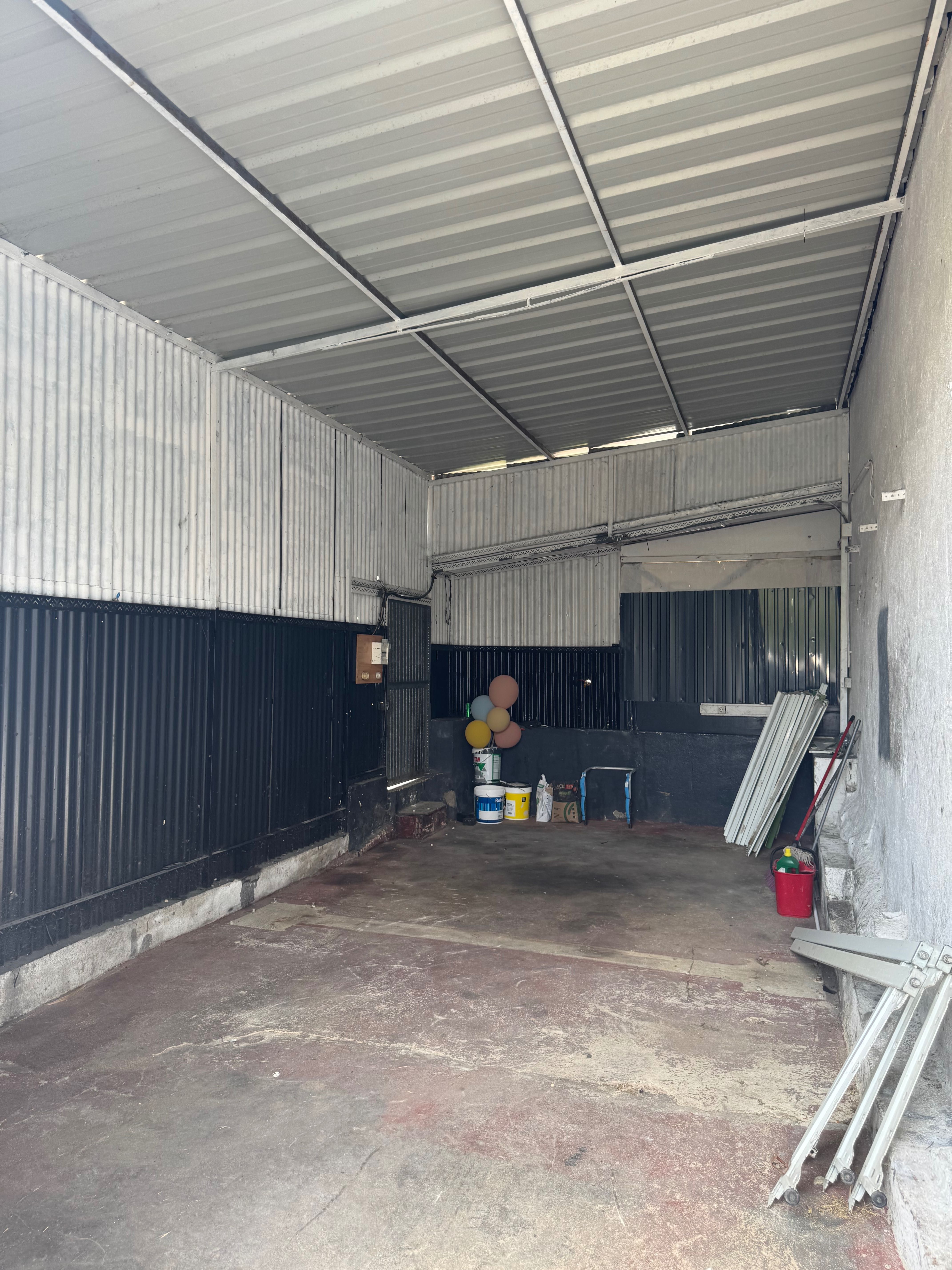 Armazém para arrendar 18m2
