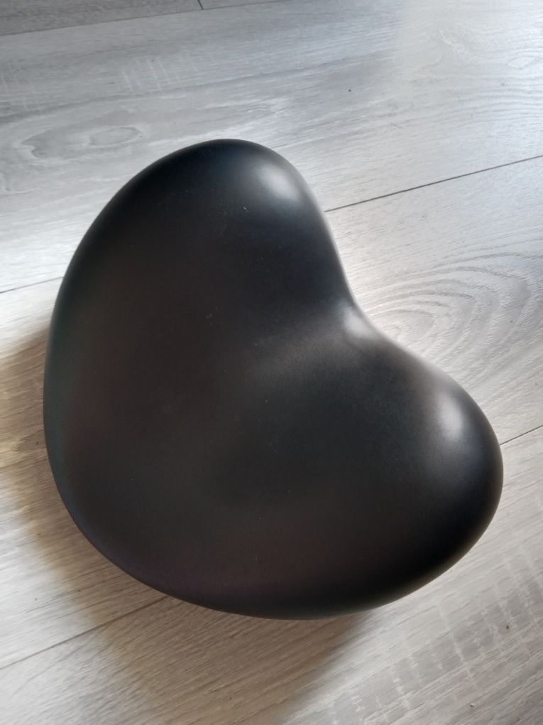 Relaksująca poduszka w kształcie serca do kąpieli w wanie WENKO czarna