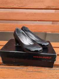 Женские кожаные лакированные туфли, 39й размер