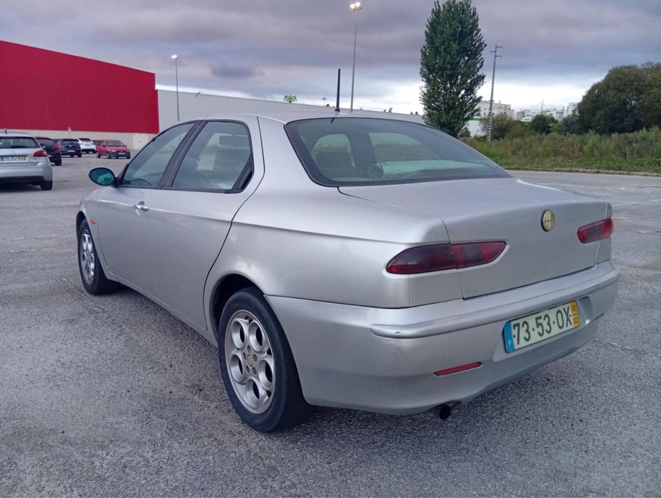 Alfa  Romeo  156