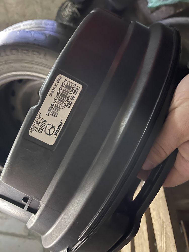 Сабвуфер в колесо Mazda CX9 BOSE 2019