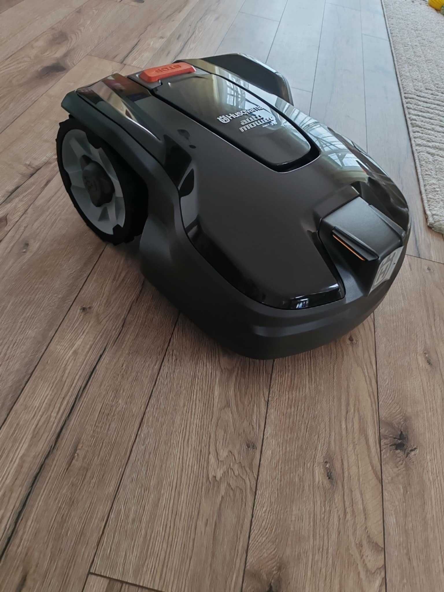 Robot koszący marki Husqvarna