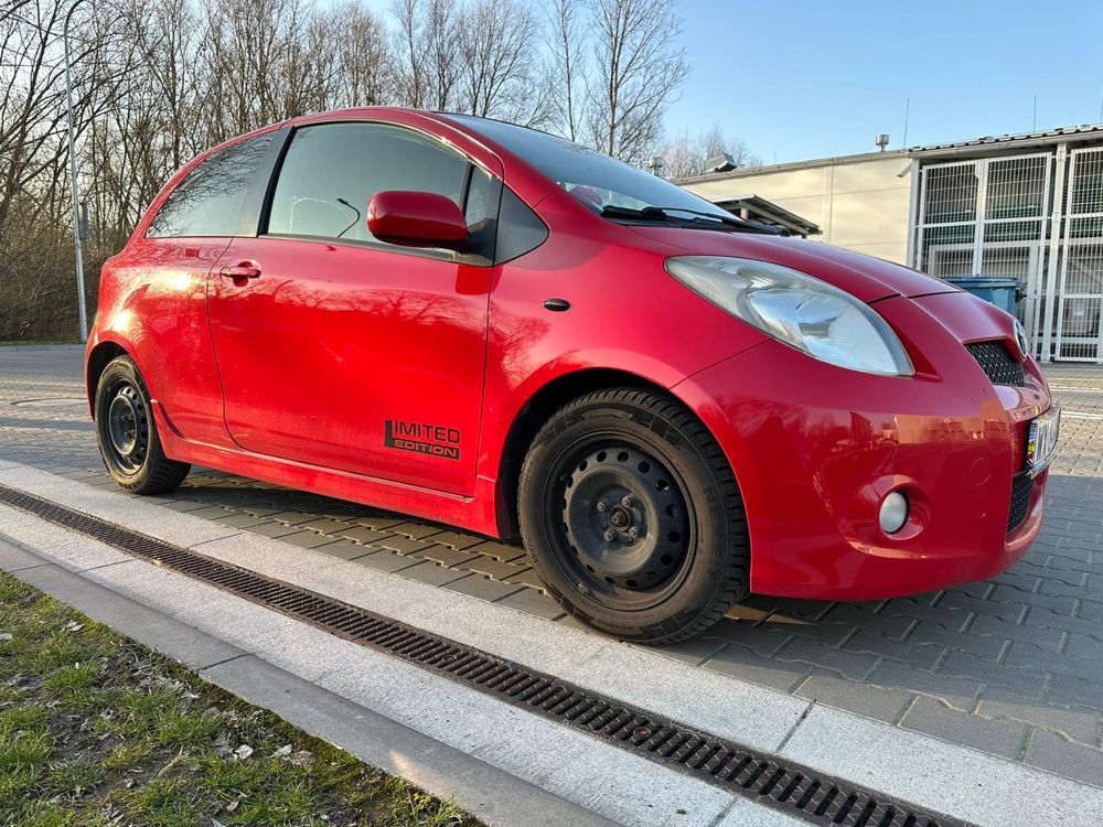 Toyota Yaris ts 1.8