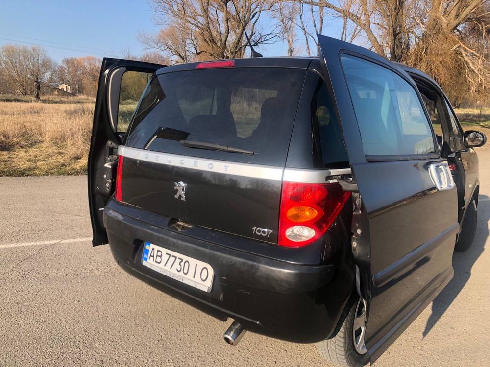 Peugeot 1007, 2005р.в. 1.4 бензин, механіка