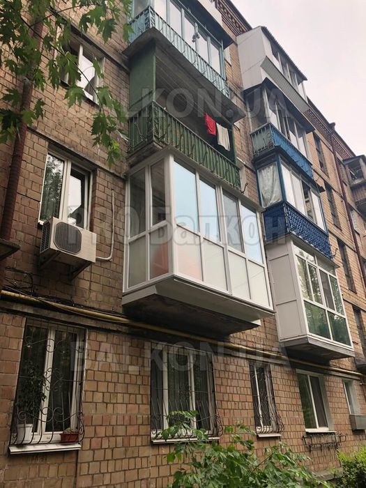 Демонтаж и монтаж окон и балконов