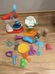 Zestaw Play-Doh mikser + fryzjer