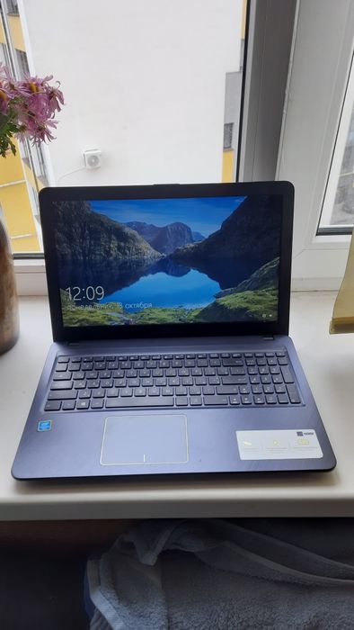 Ноутбук Asus Vivobook  X543U