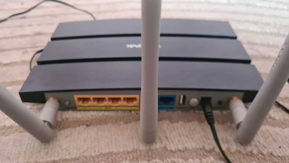 Router TP-LINK TL-WR1043ND