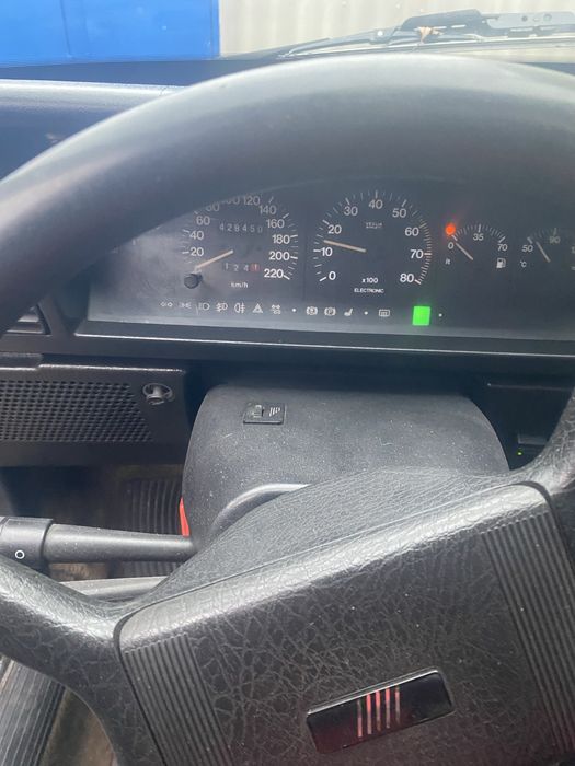 Фиат крома      .