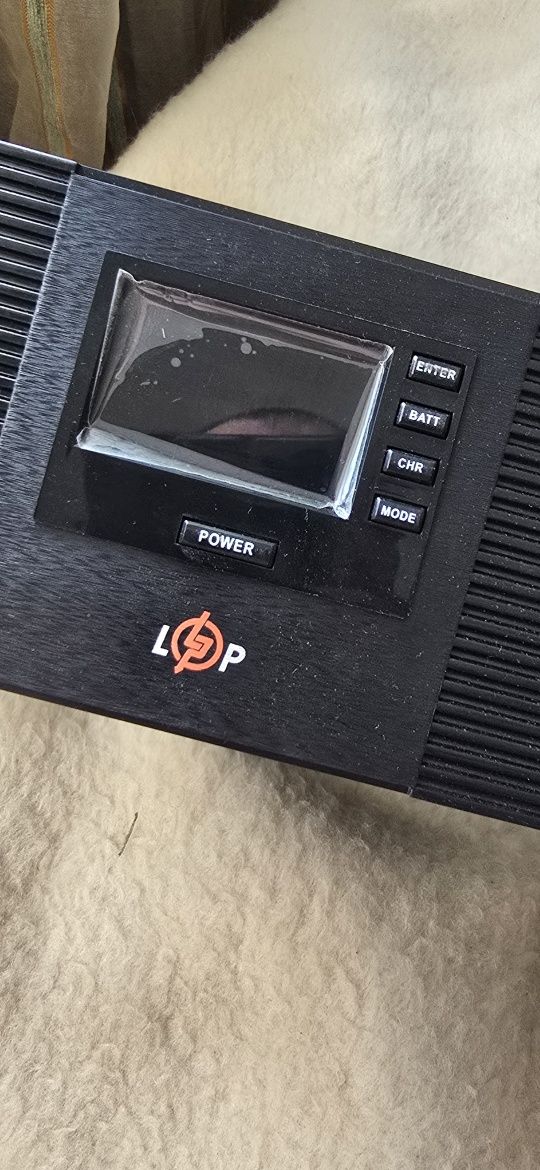 ДБЖ Logic Power з правильною синусоїдою 12V LPM-PSW-1500VA (1050Вт)