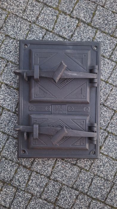 drzwiczki żeliwne do pieca