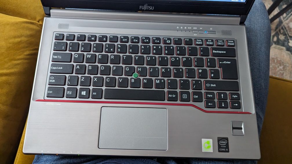 Lifebook Fujitsu E744  i5- 500GB SSD