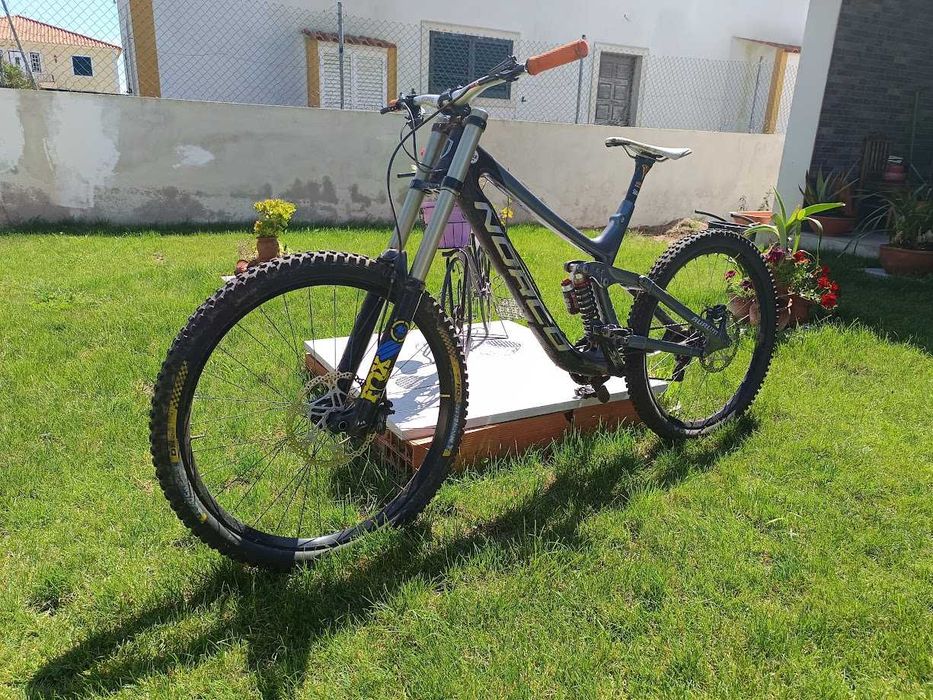 Bicicleta DownHill DH