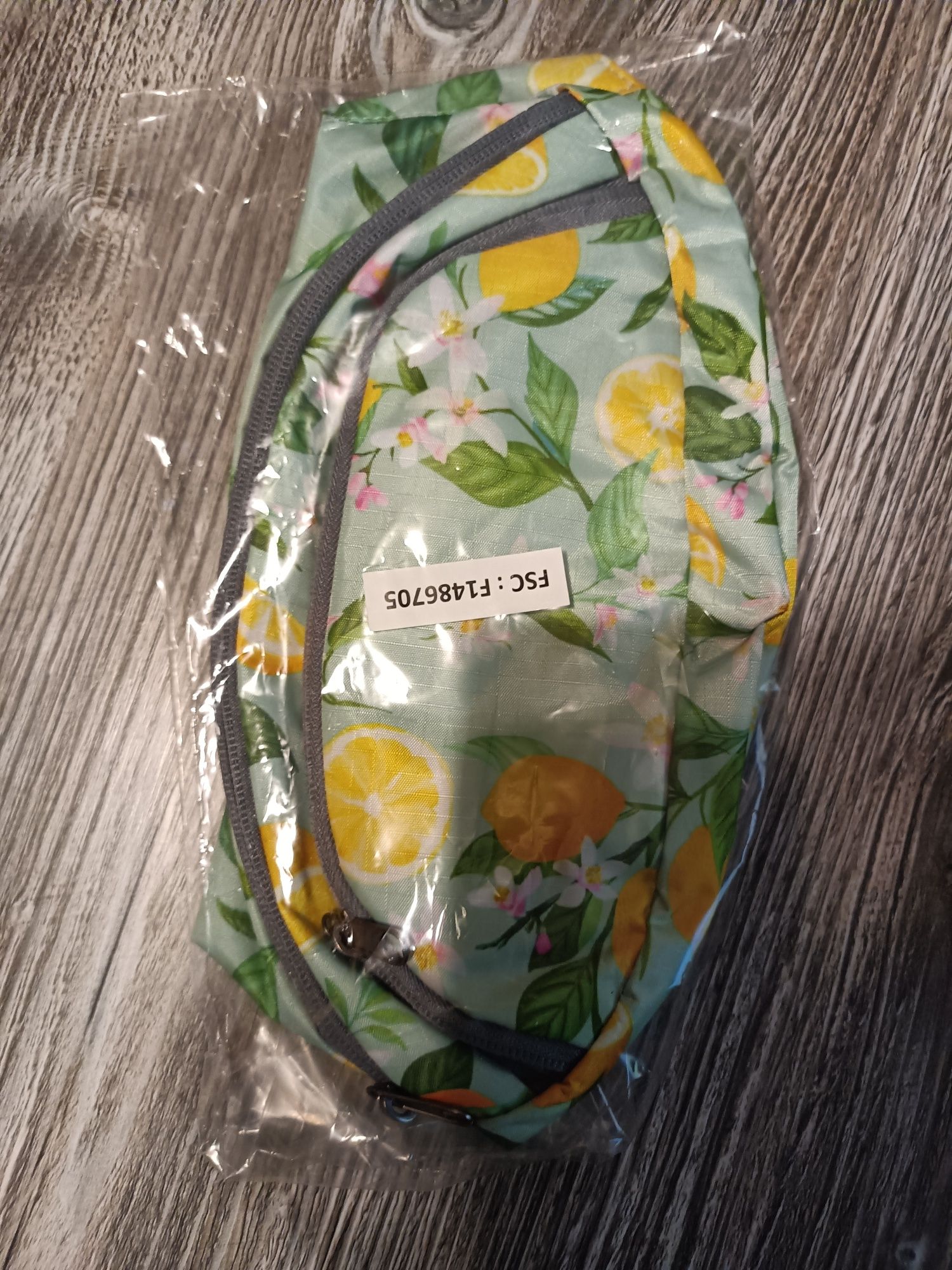 Avon nowa saszetka nerka cytrynowy szał owoce torebka