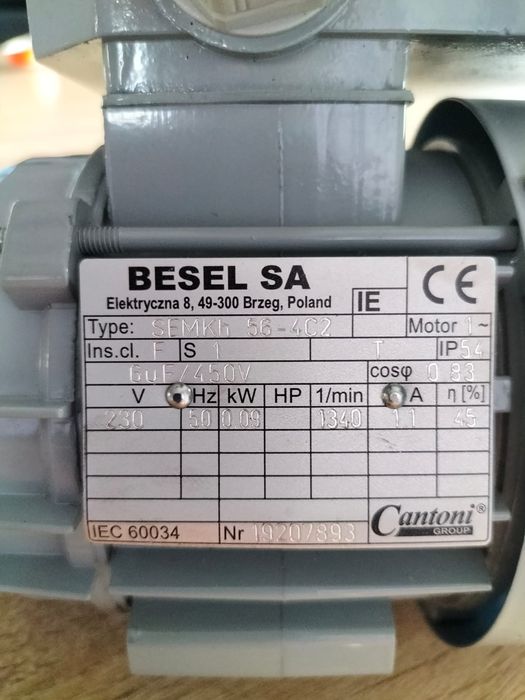 Silnik elektryczny do motoreduktora