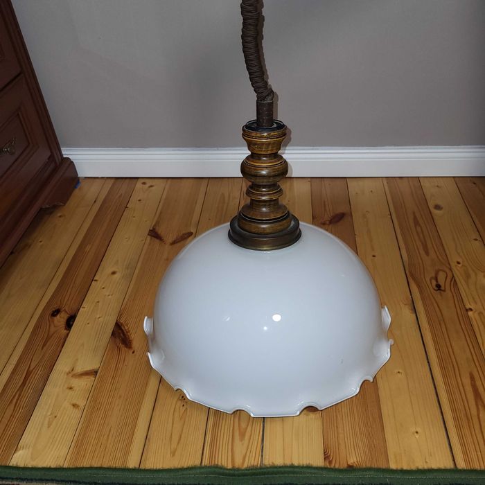 Stare lampy wiszące