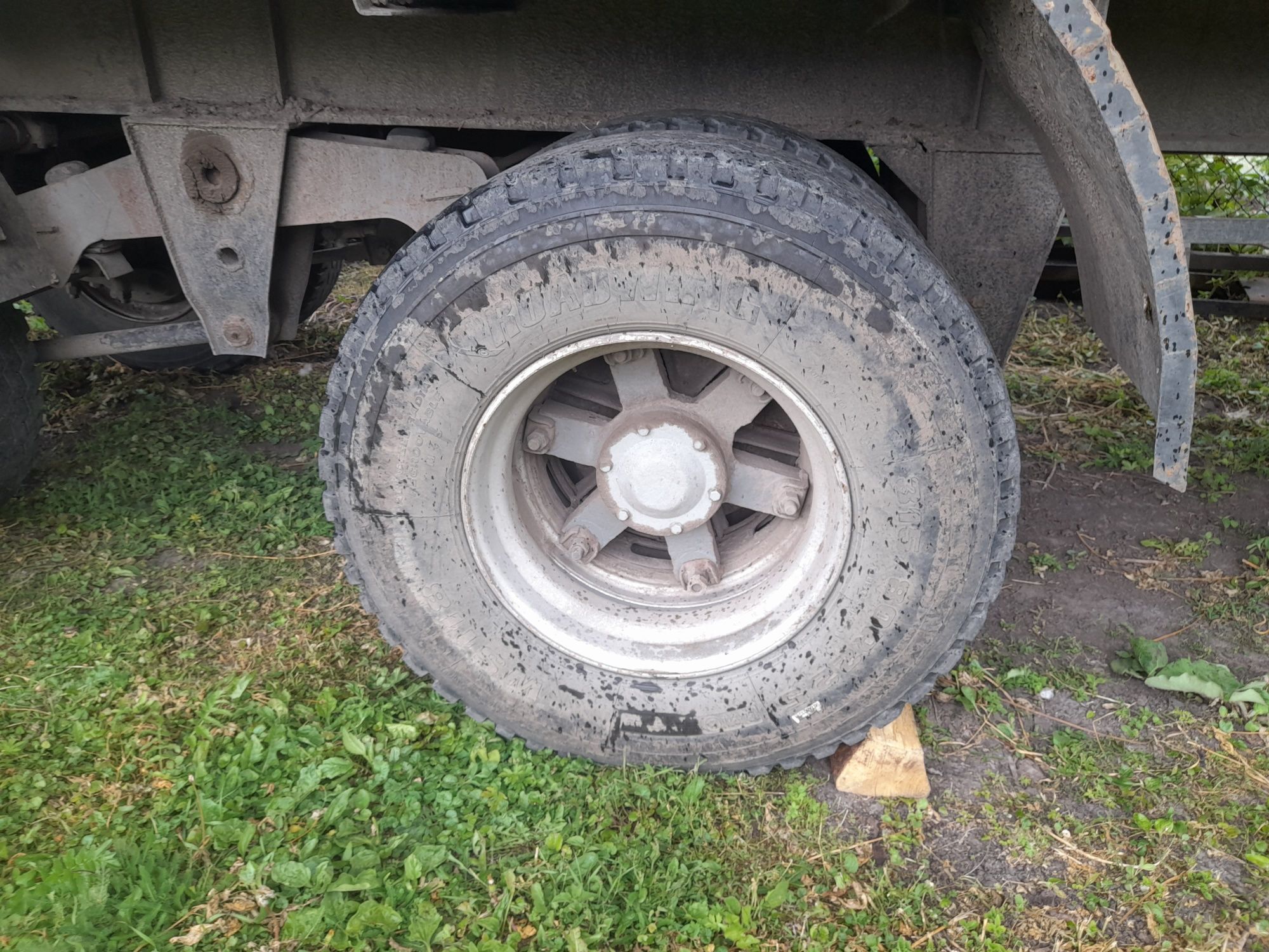 Причіп напівпричіп полуприцеп по запчастинах