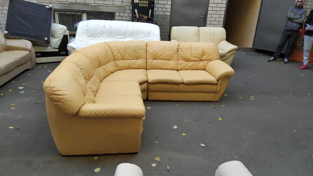 Кожаный угловой диван жёлтый "Bruhl" (061005)