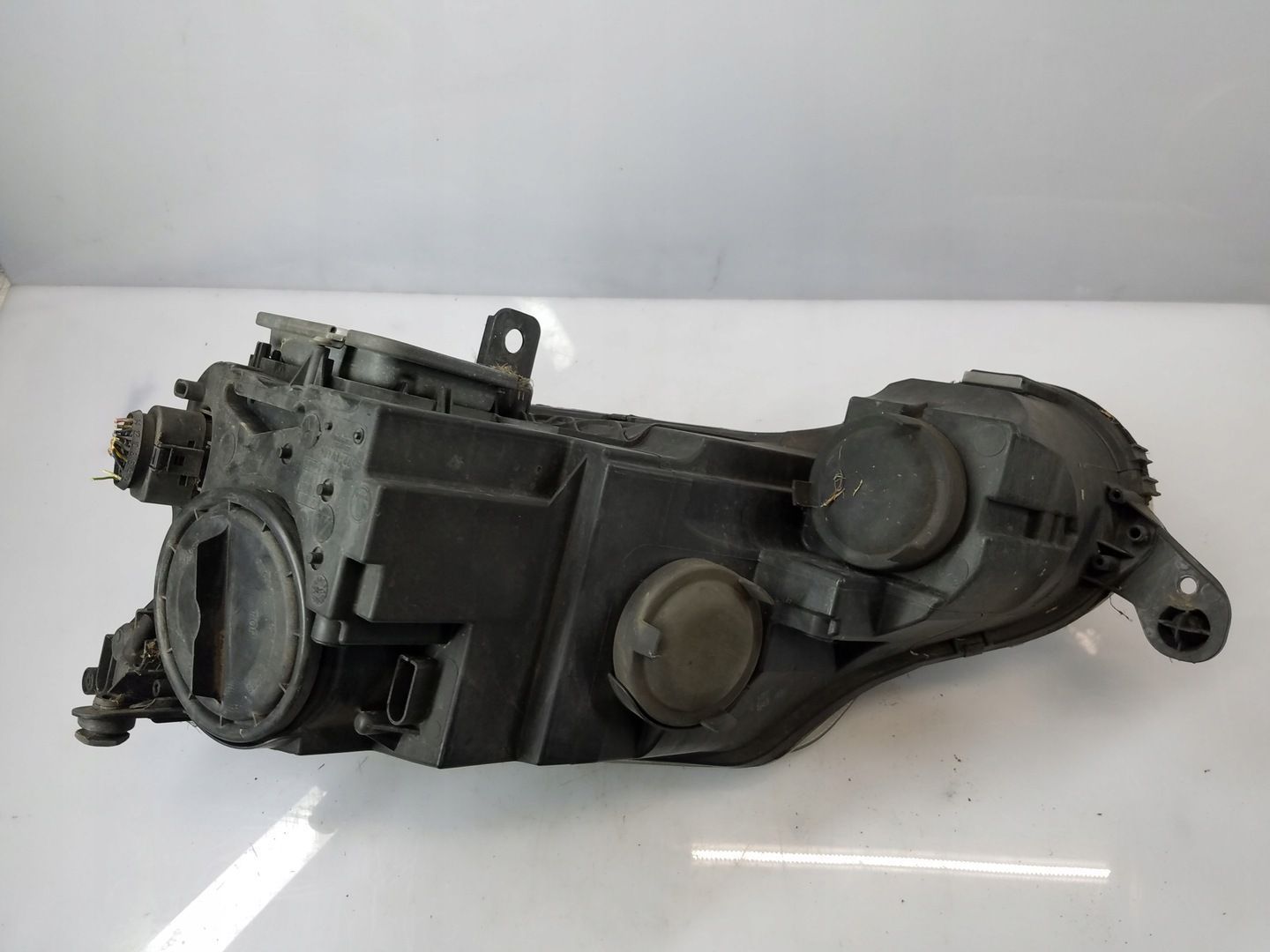 LAMPA PRZÓD SKODA YETI XENON