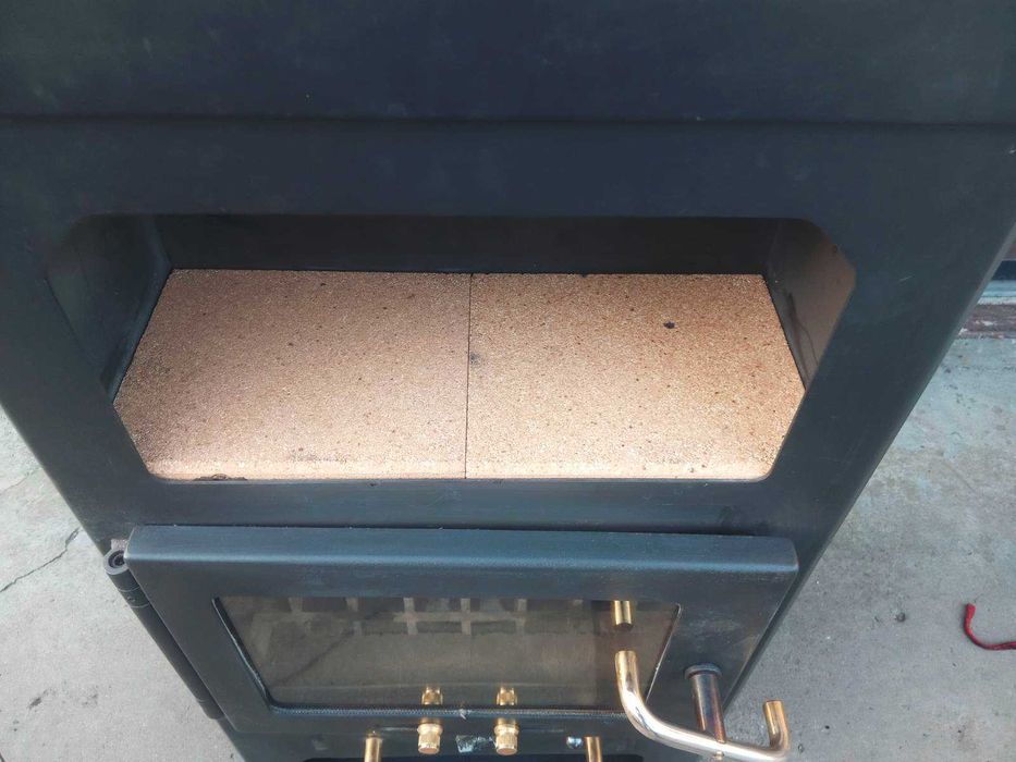 Ciepły niemiecki Piec piecyk do garażu kominek koza Caminos 7kW + RURA