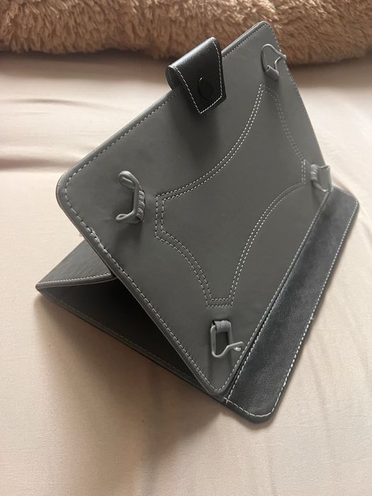Продам чехол на планшет