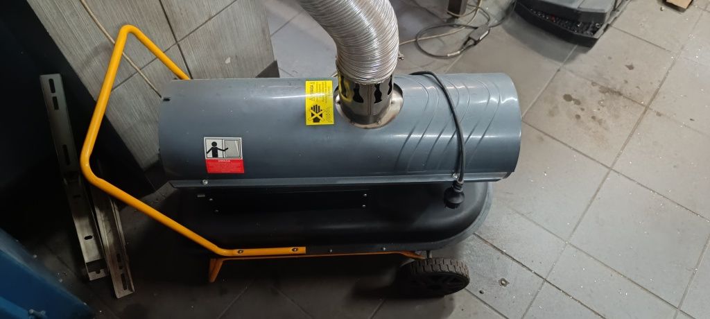 NAGRZEWNICA Powermat dmuchawa spalinowa ON 30KW odprowadzanie spalin