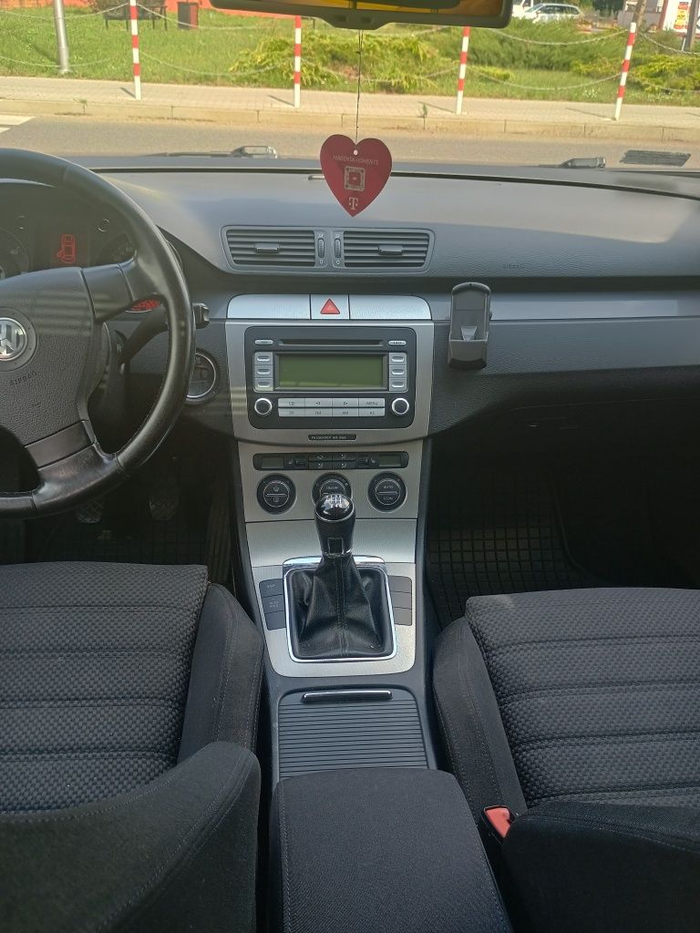 Volkswagen Passat b6 2.0 tdi