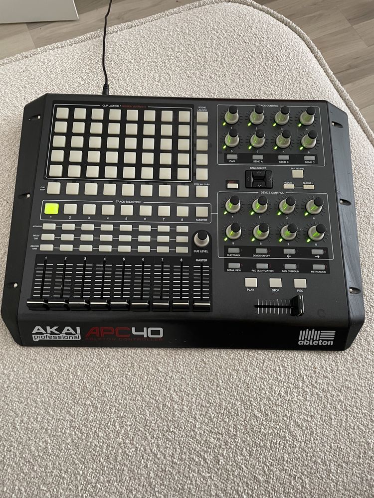 Akai APC40 MKI - kultowy kontroler midi